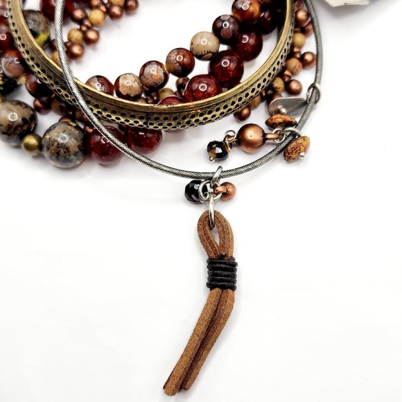 Treska Set of 5 Beaded/Brass-Tone Bracelets - Picture 7 of 7